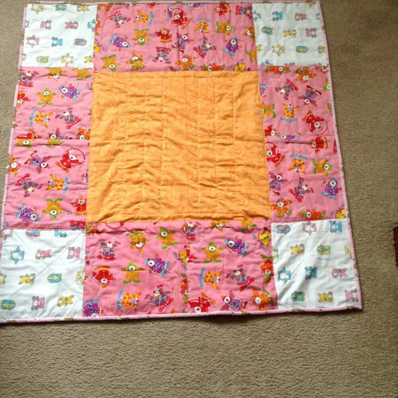 NWOT Handmade Baby Quilt Blanket Scrappy Flannel Multicolored Quilted Bedding - Picture 5 of 7